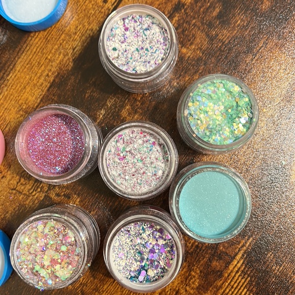 7 used nail dips - Picture 4 of 4